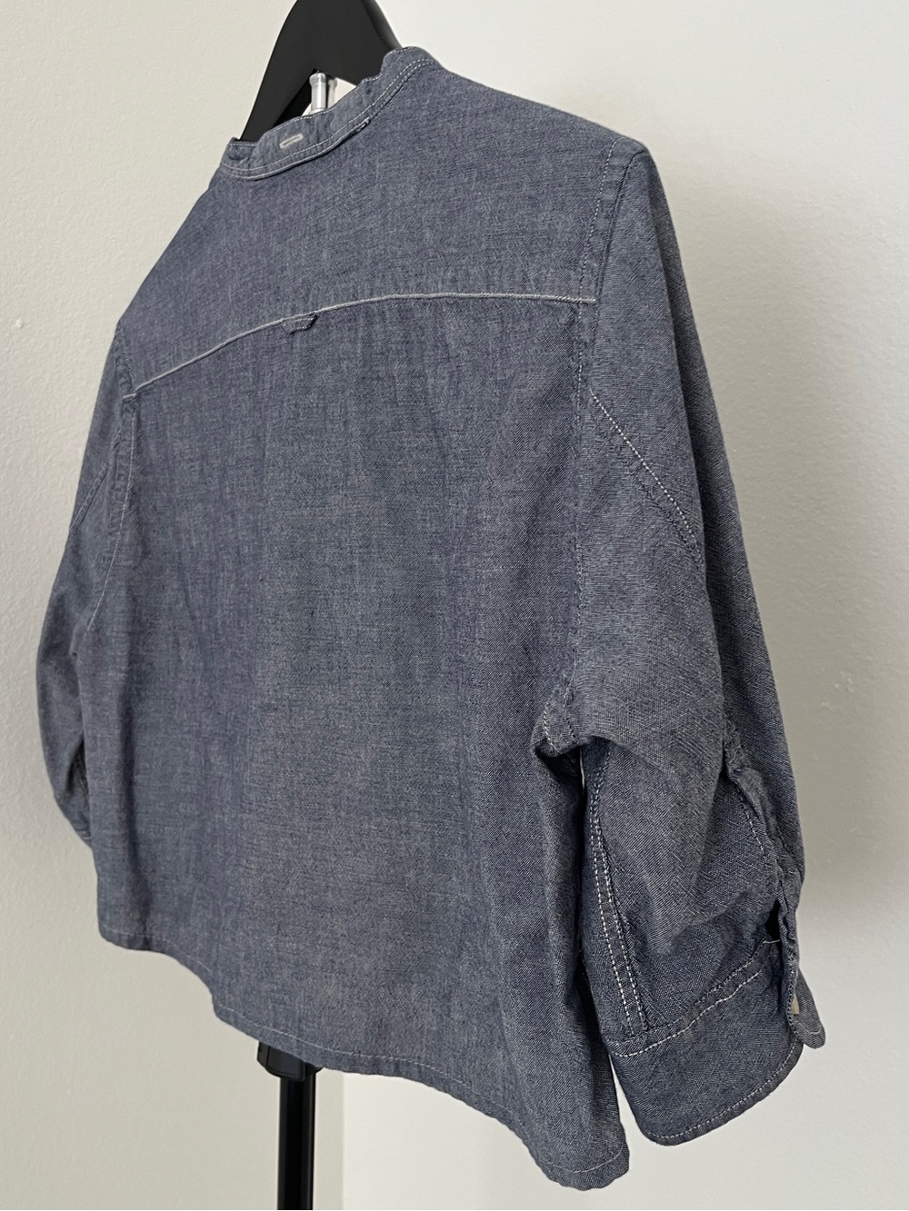 🇬🇧 AllSaints Cropped Band-Collar Chambray Top | London Cool | Small - Picture 10 of 11